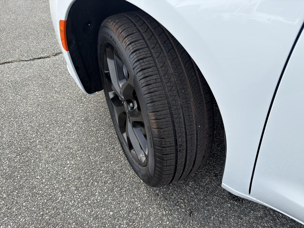 new 2026 Chrysler Pacifica car, priced at $48,696