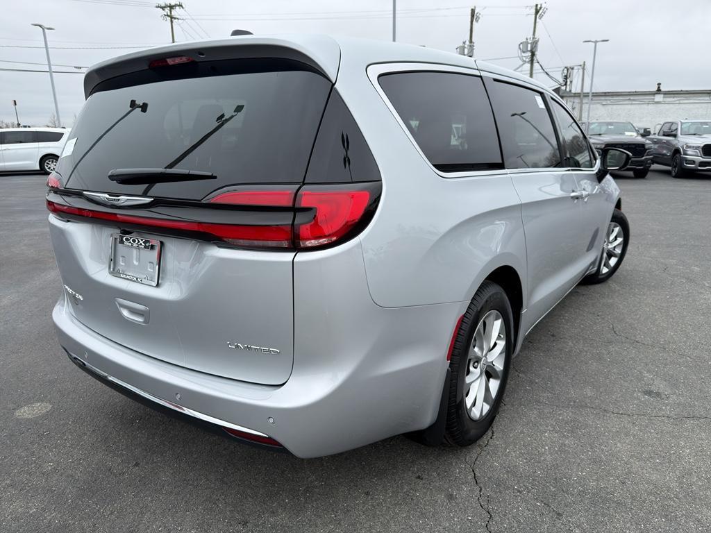new 2026 Chrysler Pacifica car, priced at $48,867