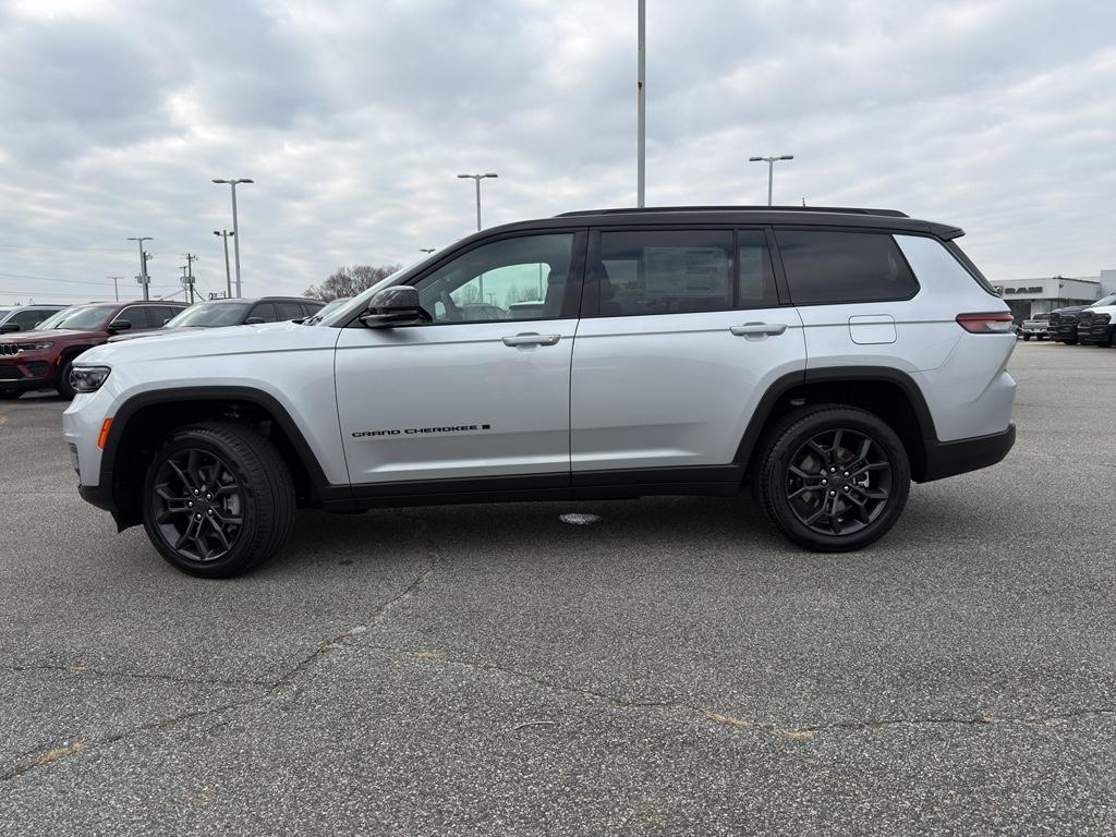 new 2025 Jeep Grand Cherokee L car, priced at $44,370
