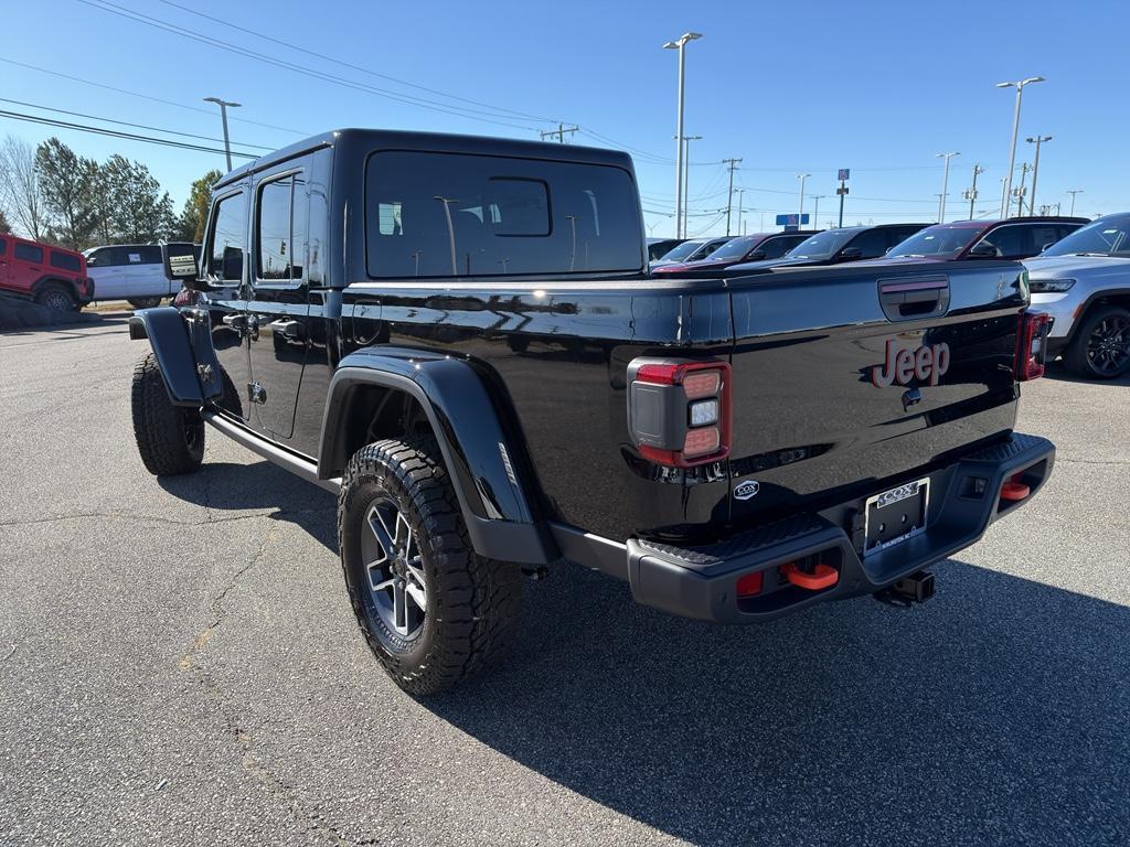new 2026 Jeep Gladiator car, priced at $53,934