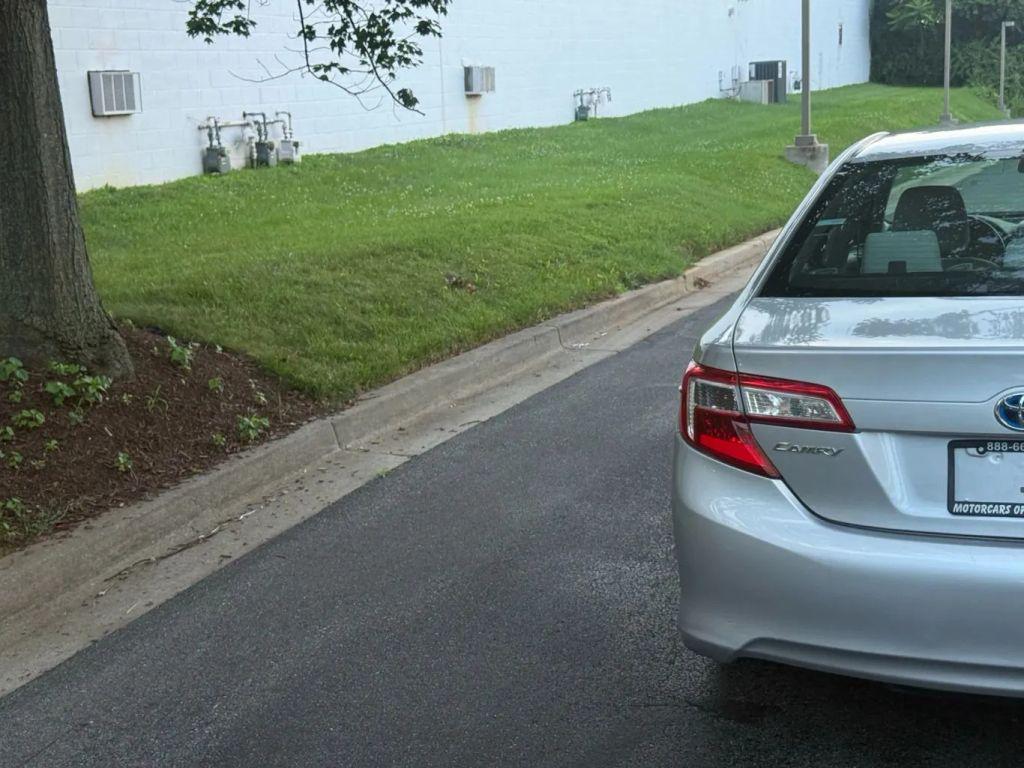 used 2012 Toyota Camry Hybrid car, priced at $10,490