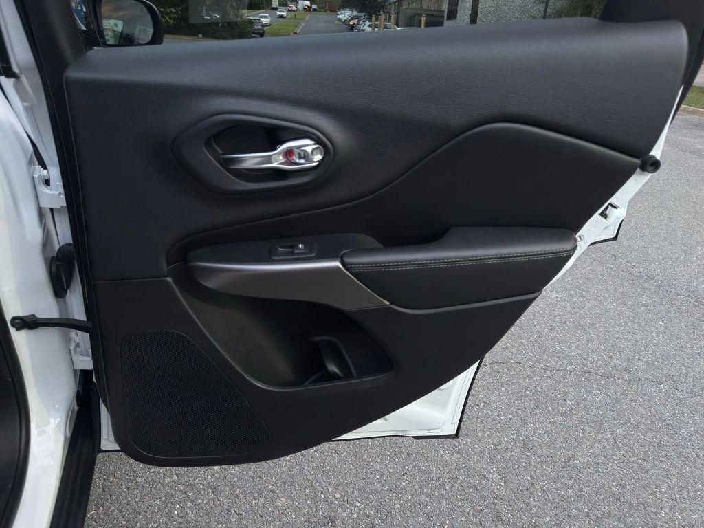 used 2019 Jeep Cherokee car, priced at $14,489