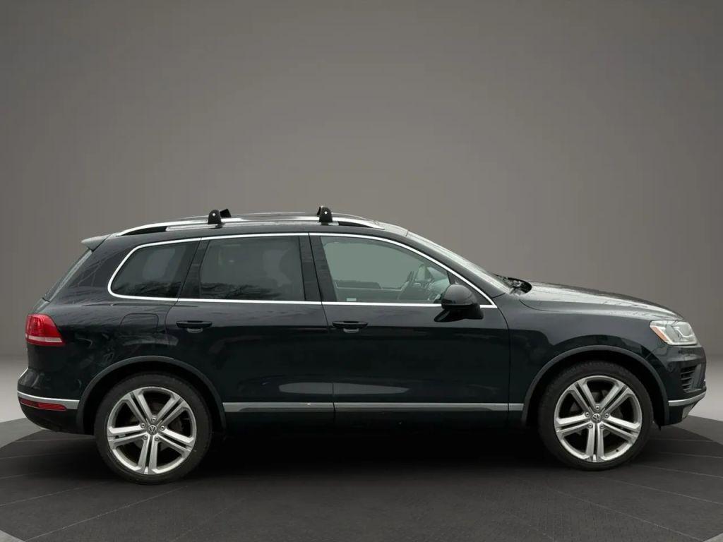 used 2017 Volkswagen Touareg car, priced at $14,000