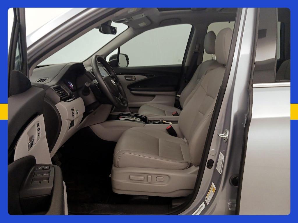 used 2022 Honda Pilot car, priced at $33,998