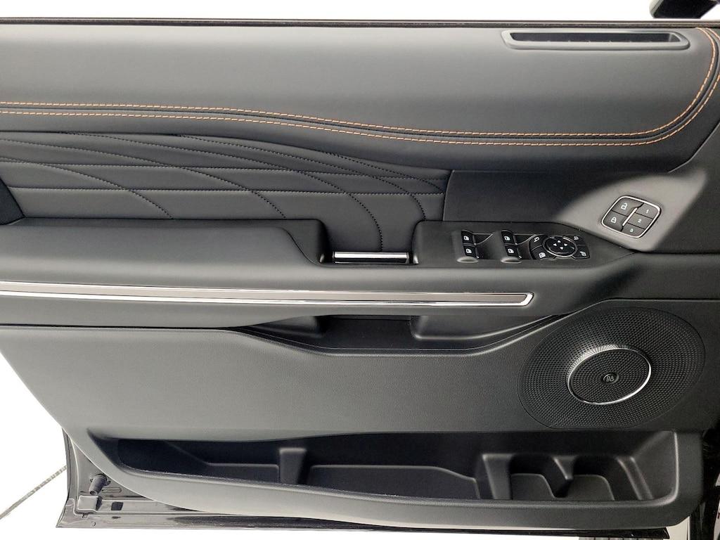 used 2024 Ford Expedition car, priced at $73,998
