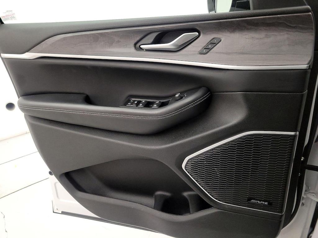 used 2023 Jeep Grand Cherokee car, priced at $35,998