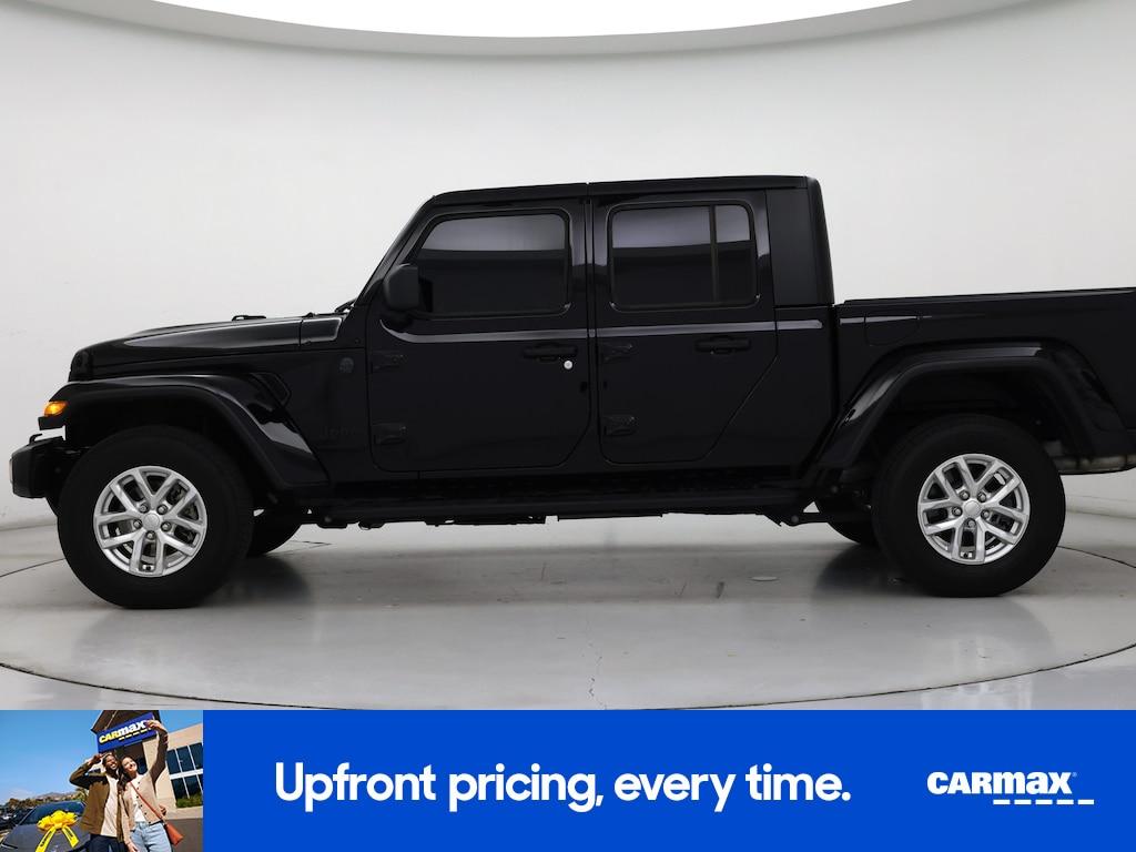 used 2023 Jeep Gladiator car, priced at $33,998