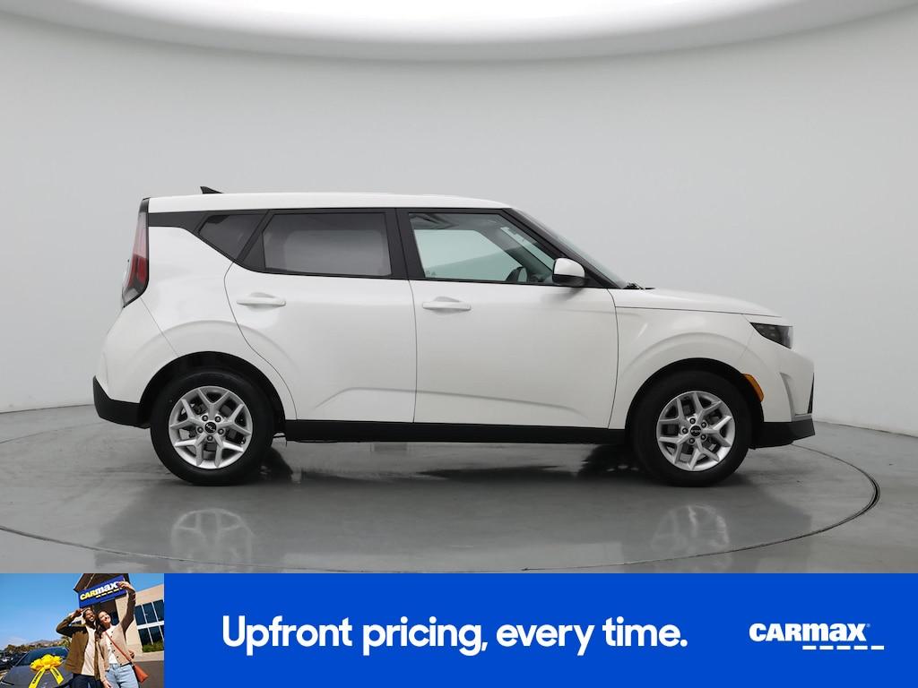 used 2025 Kia Soul car, priced at $18,998