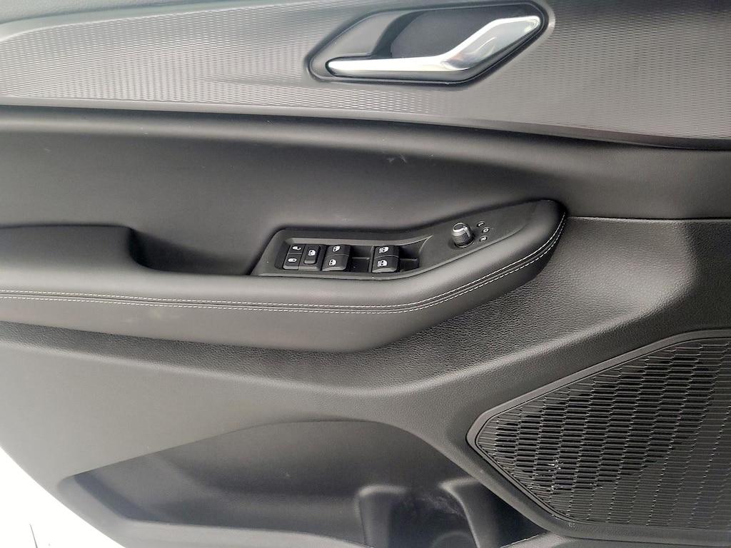 used 2025 Jeep Grand Cherokee car, priced at $32,998