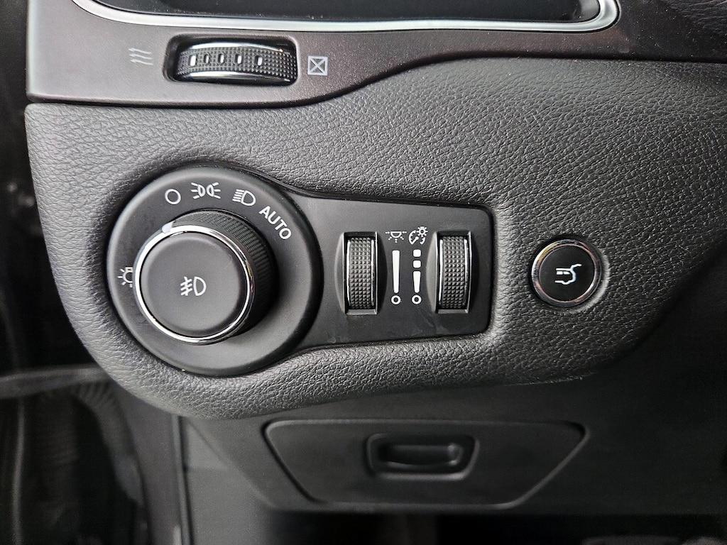 used 2019 Jeep Cherokee car, priced at $16,998