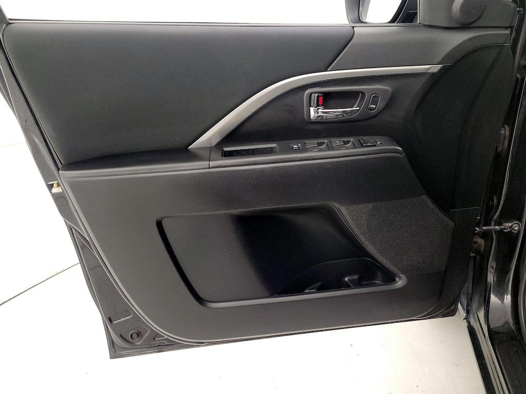 used 2015 Mazda Mazda5 car, priced at $10,998