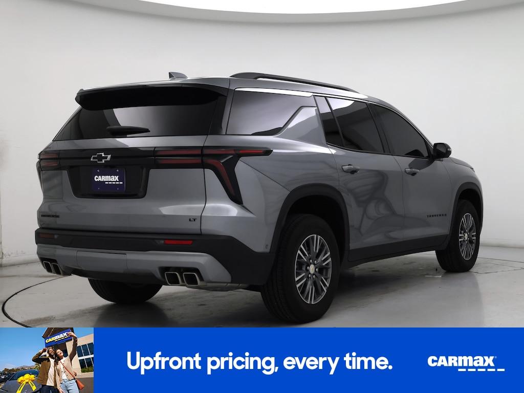 used 2024 Chevrolet Traverse car, priced at $37,998