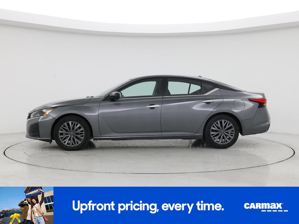 used 2025 Nissan Altima car, priced at $21,998