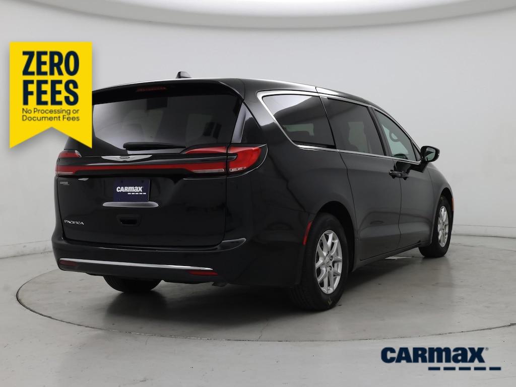 used 2025 Chrysler Pacifica car, priced at $27,998