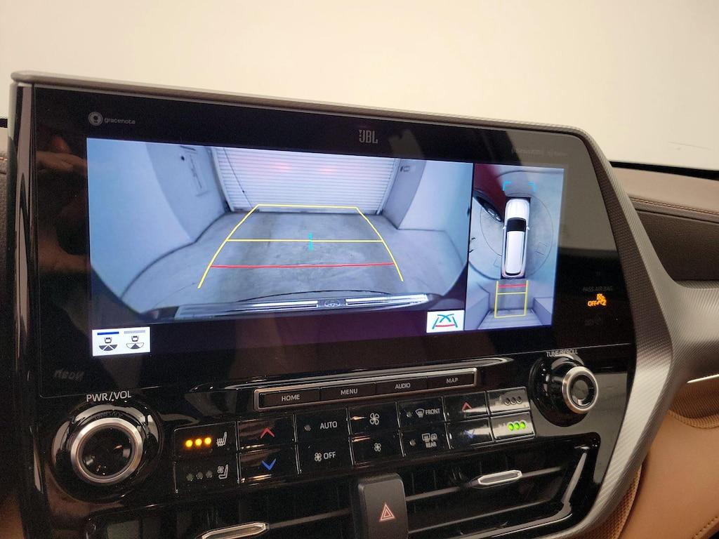 used 2022 Toyota Highlander car, priced at $43,998