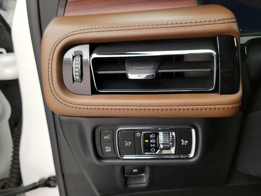 used 2023 Lincoln Nautilus car, priced at $38,998