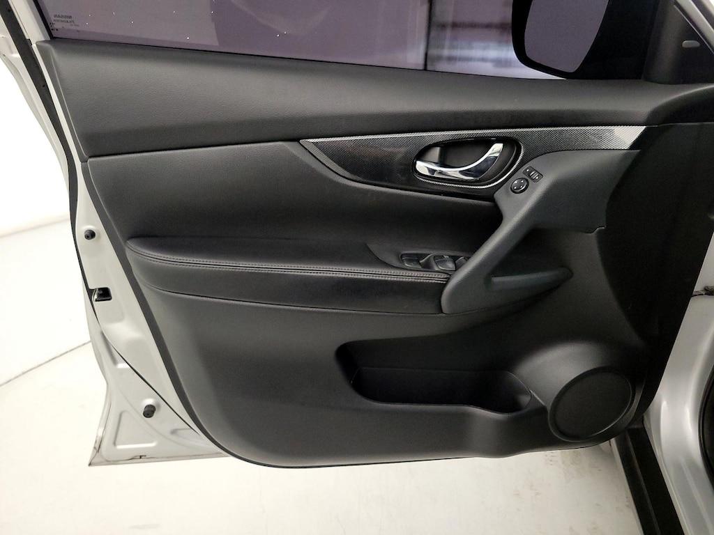 used 2016 Nissan Rogue car, priced at $14,998