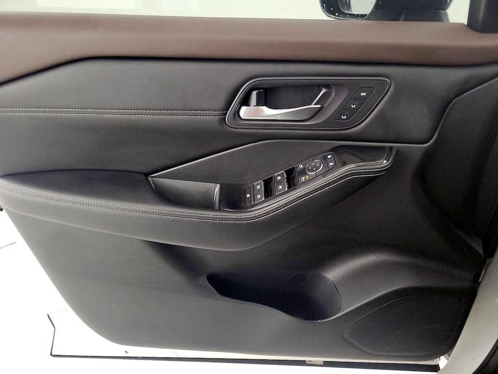 used 2023 Nissan Rogue car, priced at $27,998