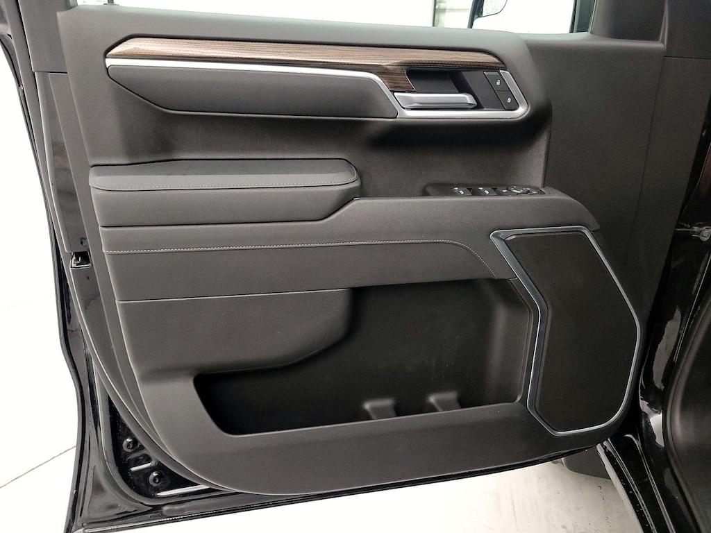 used 2025 Chevrolet Silverado 1500 car, priced at $40,998