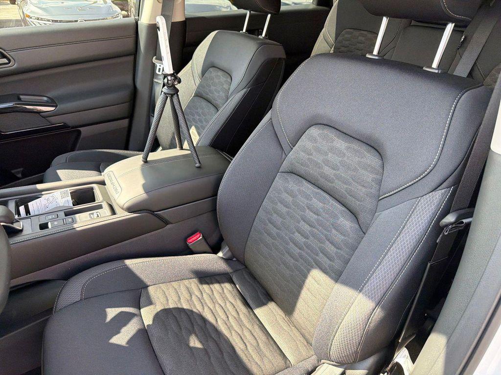 new 2026 Nissan Pathfinder car, priced at $39,675