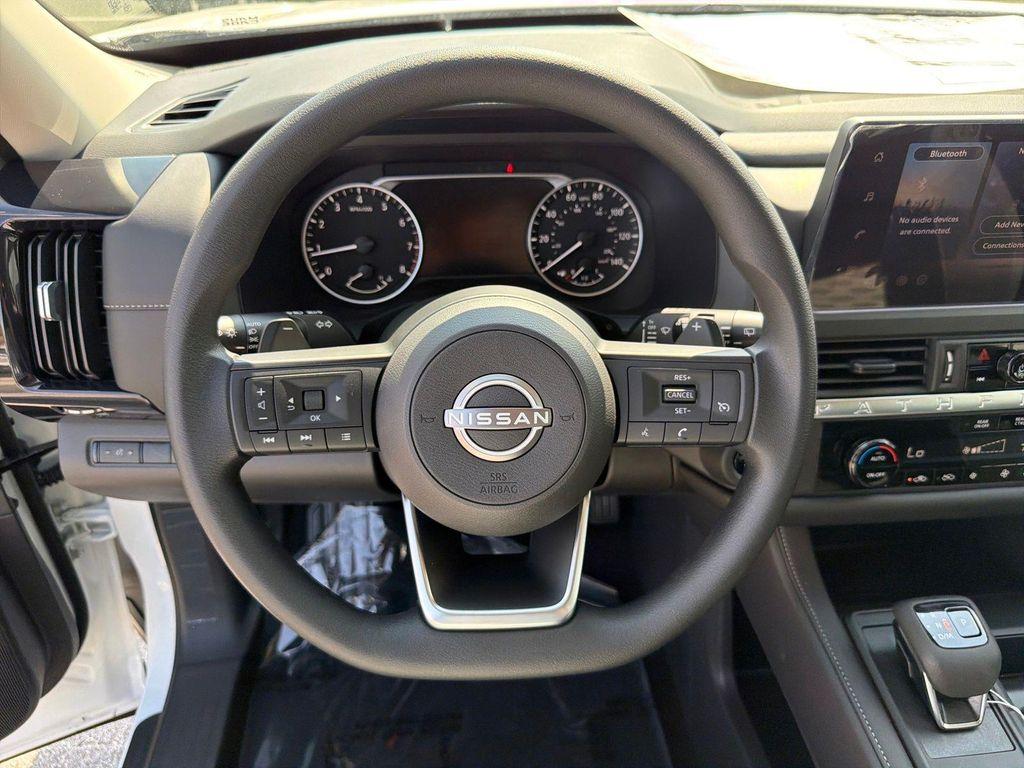 new 2026 Nissan Pathfinder car, priced at $39,675