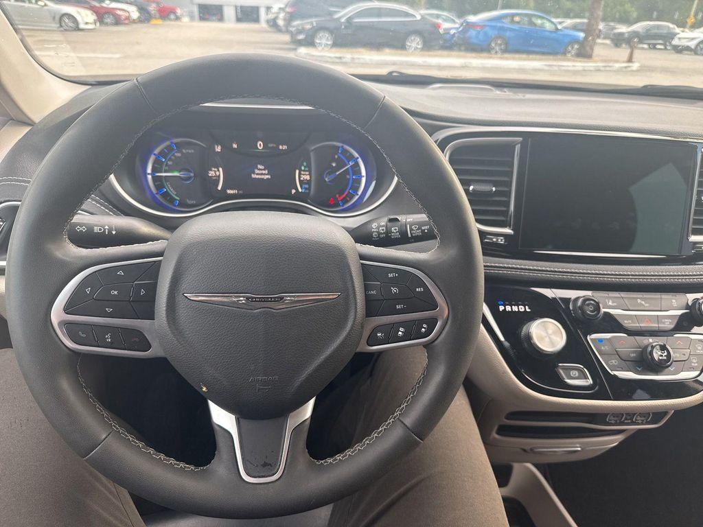 used 2024 Chrysler Pacifica Hybrid car, priced at $28,781