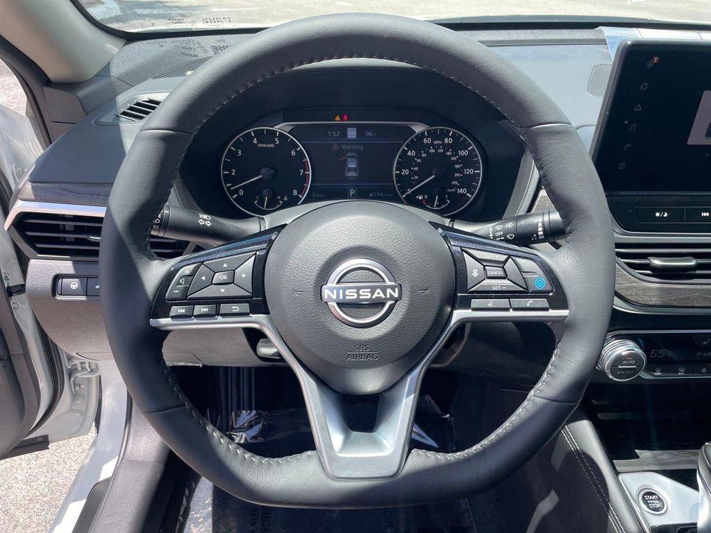new 2025 Nissan Altima car, priced at $33,884