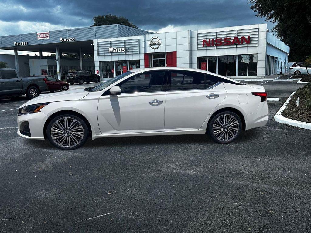 new 2025 Nissan Altima car, priced at $33,884