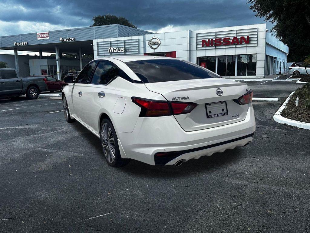 new 2025 Nissan Altima car, priced at $33,884