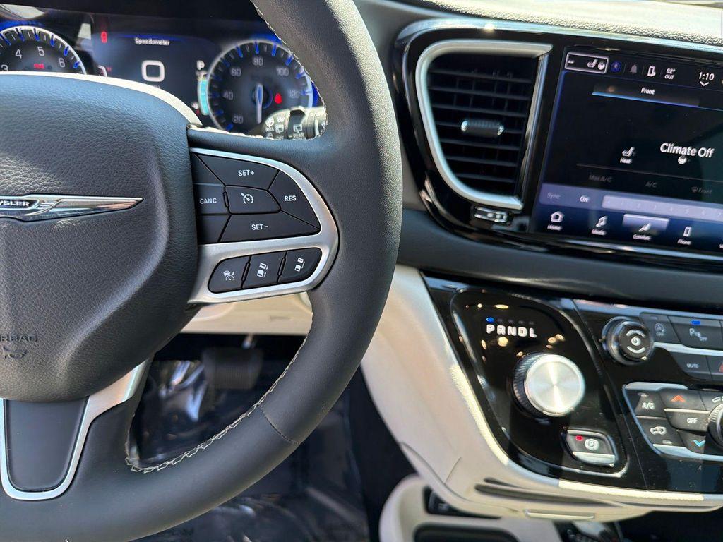 used 2023 Chrysler Pacifica car, priced at $23,998