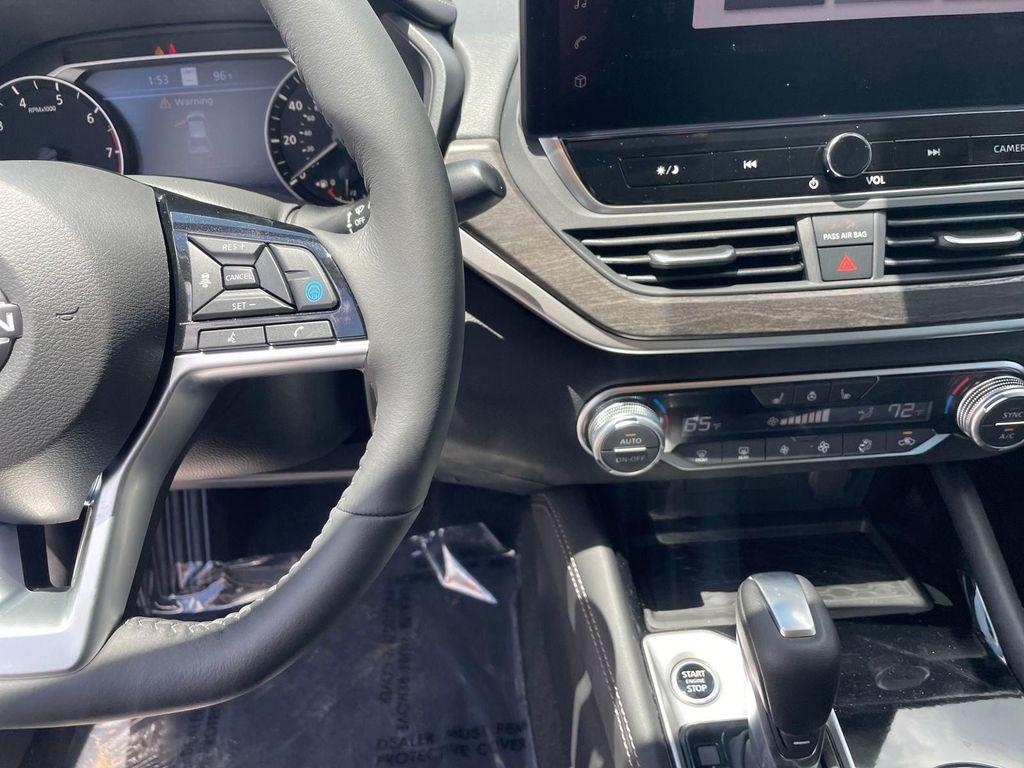 new 2025 Nissan Altima car, priced at $33,368