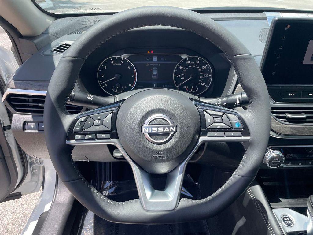new 2025 Nissan Altima car, priced at $33,368