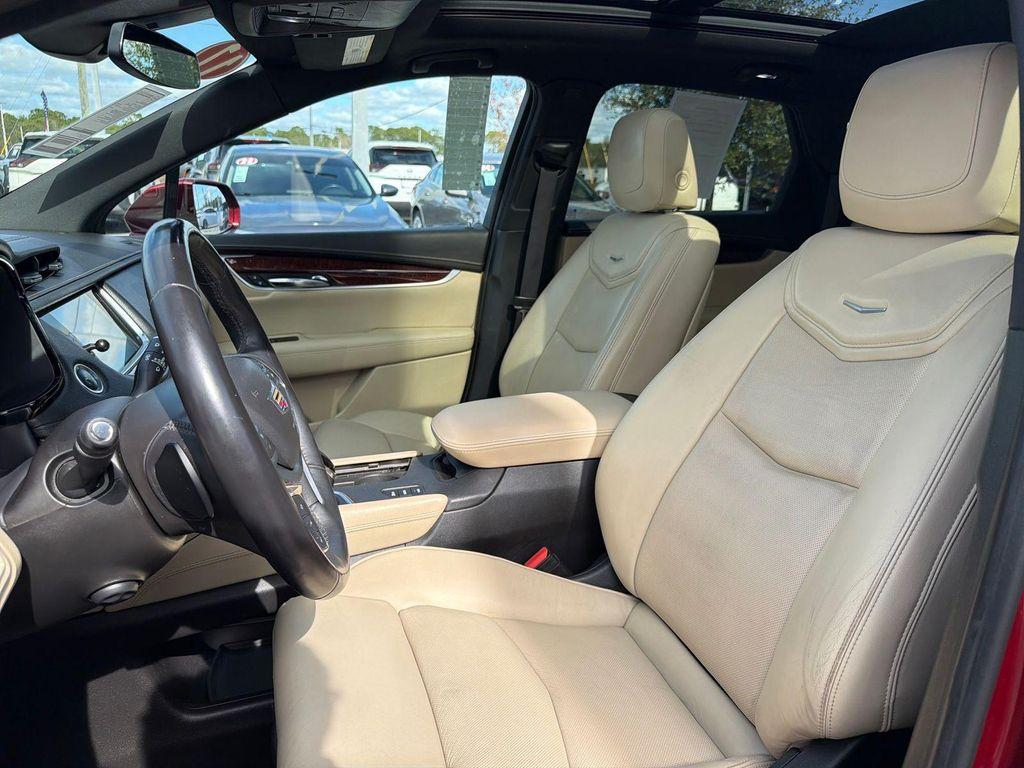 used 2017 Cadillac XT5 car, priced at $13,999