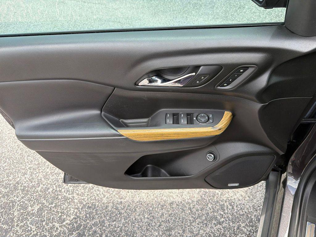 used 2018 GMC Acadia car, priced at $19,581