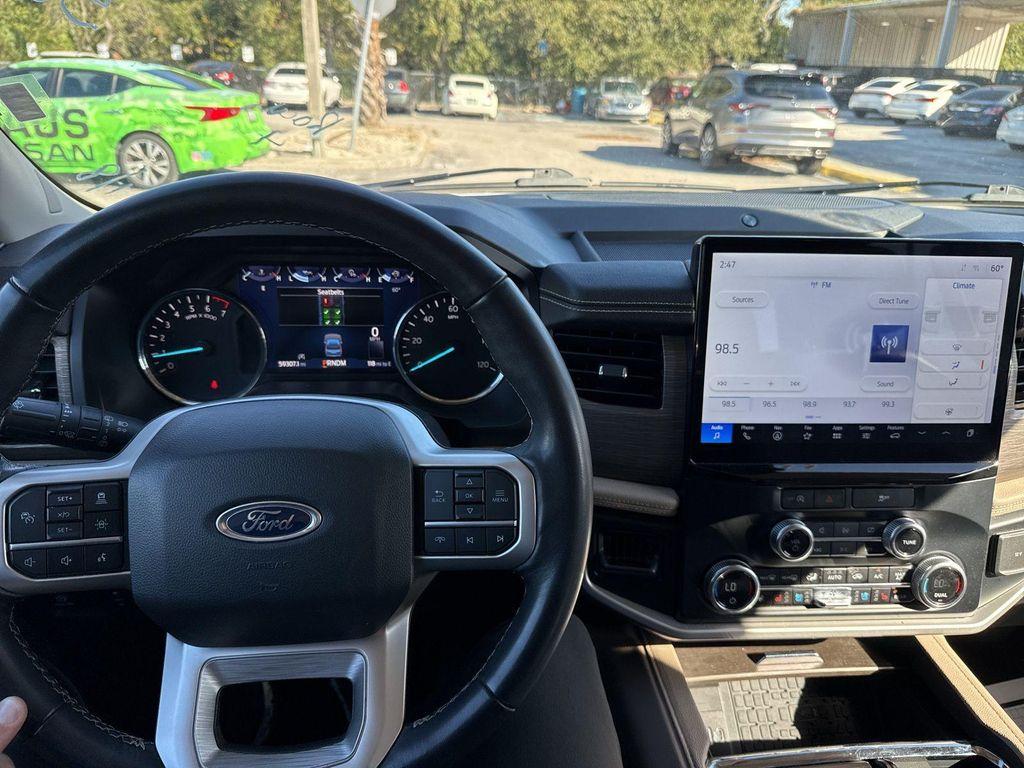 used 2024 Ford Expedition car, priced at $49,429