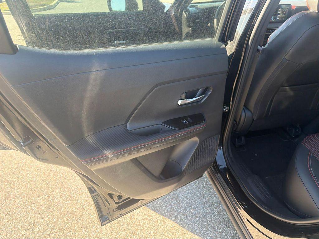 new 2025 Nissan Kicks car, priced at $27,951