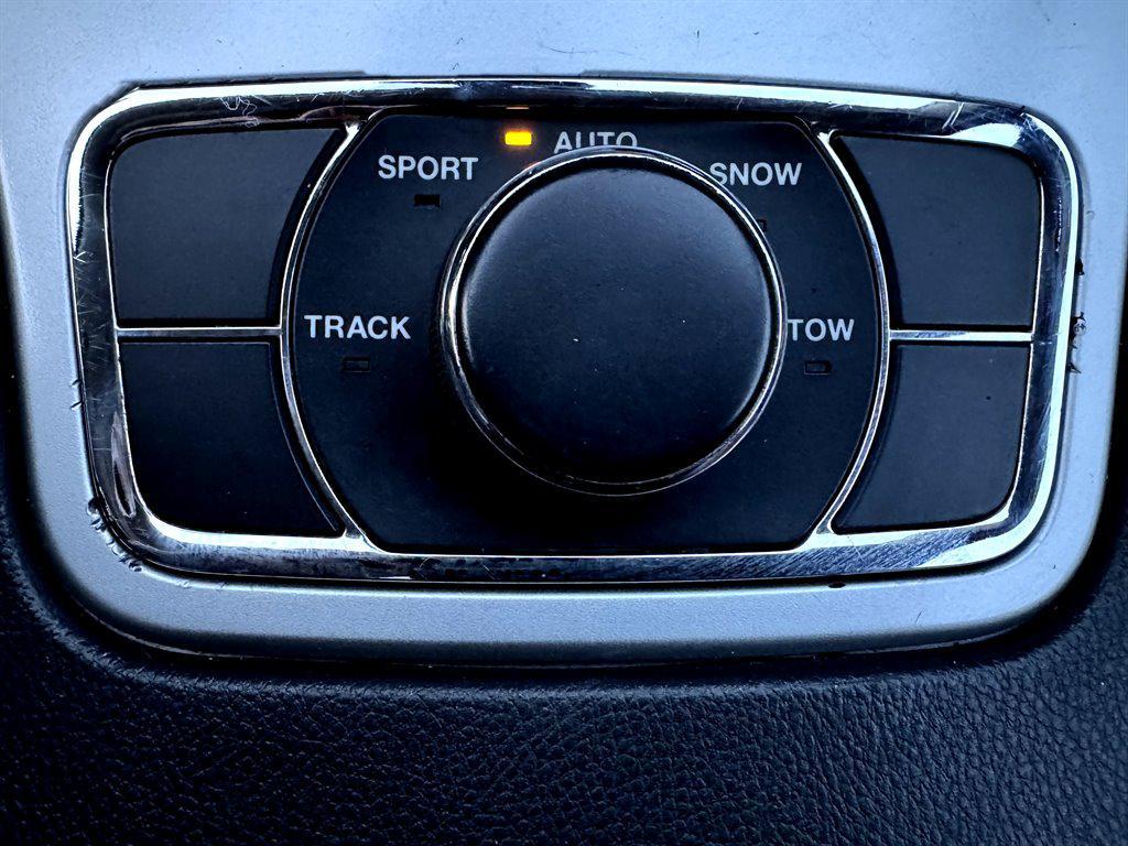 used 2012 Jeep Grand Cherokee car, priced at $18,995