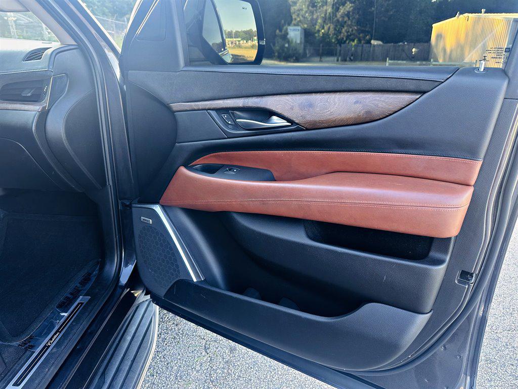used 2016 Cadillac Escalade ESV car, priced at $21,995