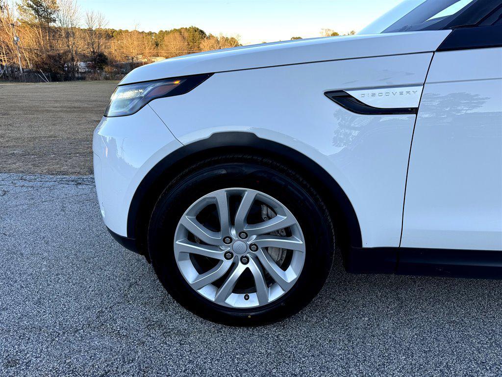 used 2018 Land Rover Discovery car, priced at $16,995