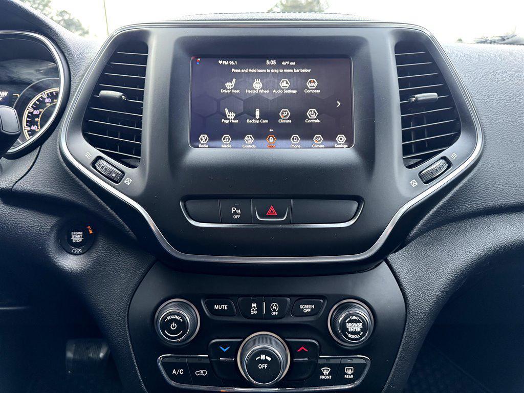 used 2020 Jeep Cherokee car, priced at $13,995