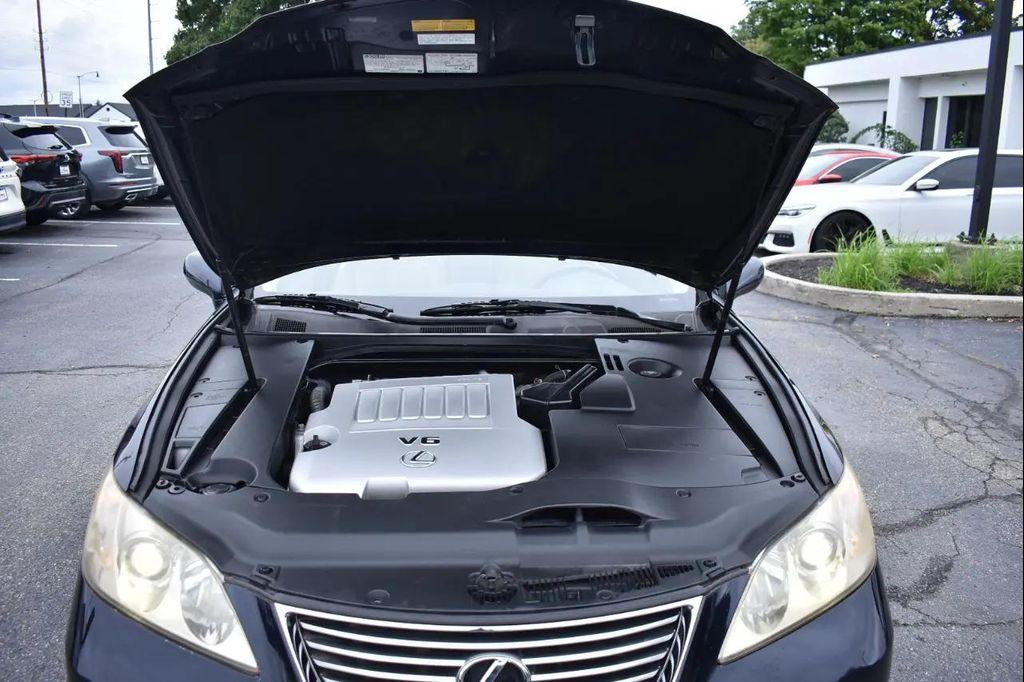 Lexus ES view 42