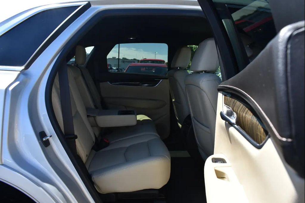 used 2017 Cadillac XT5 car, priced at $19,797