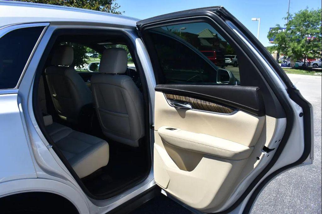 used 2017 Cadillac XT5 car, priced at $19,797