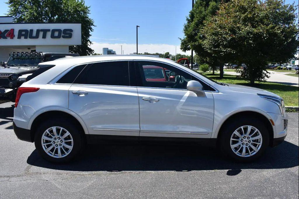 used 2017 Cadillac XT5 car, priced at $19,797