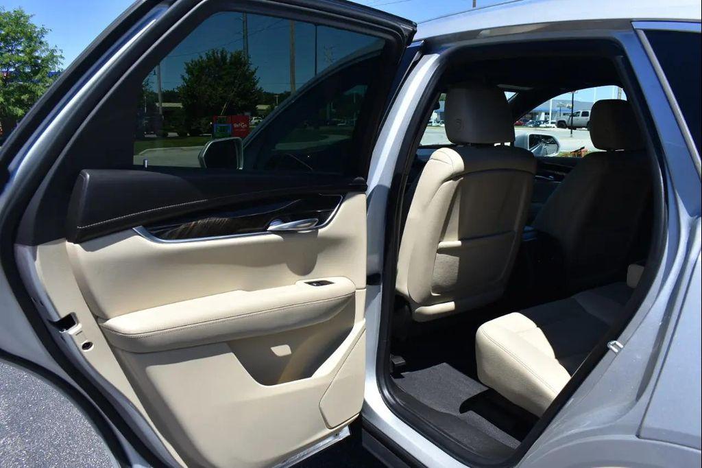 used 2017 Cadillac XT5 car, priced at $19,797