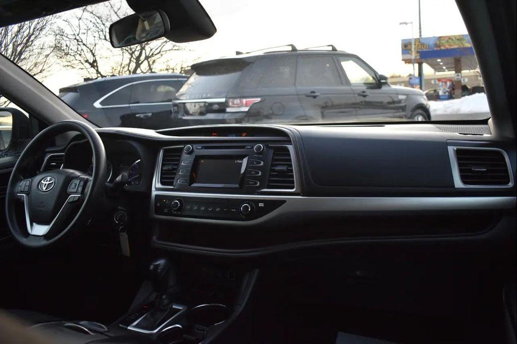 used 2018 Toyota Highlander car, priced at $20,497