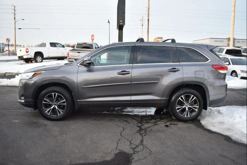 used 2018 Toyota Highlander car, priced at $20,497