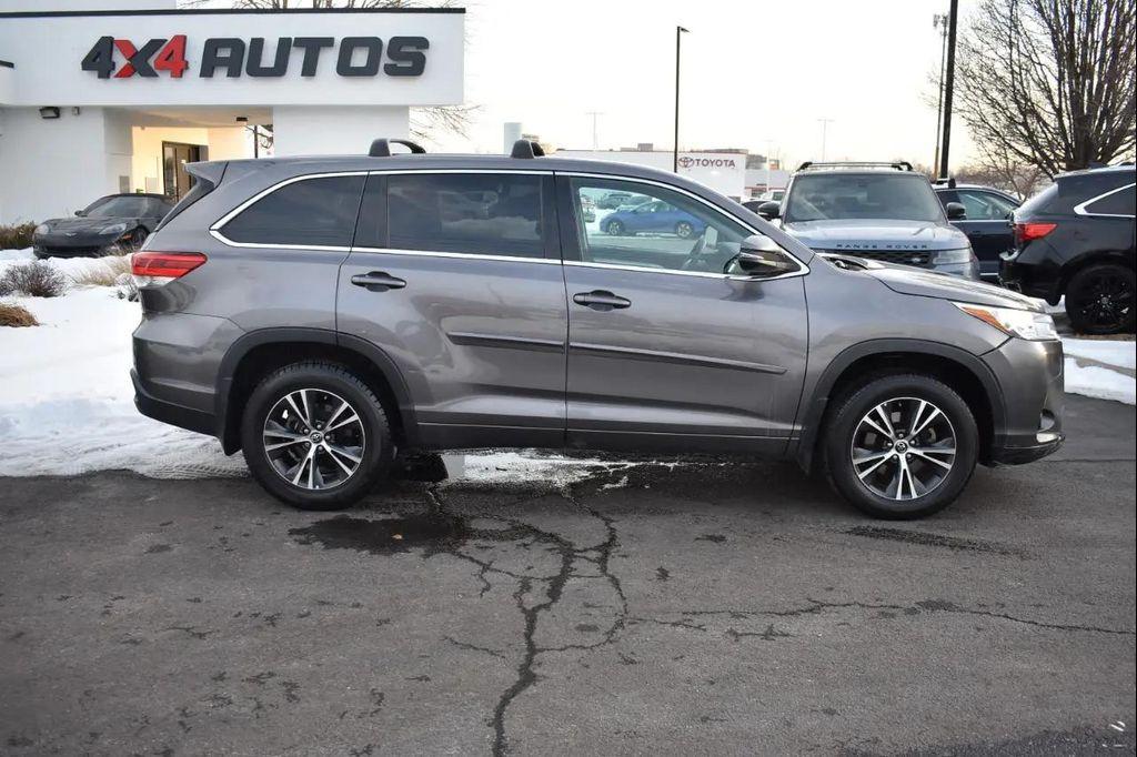 used 2018 Toyota Highlander car, priced at $20,497