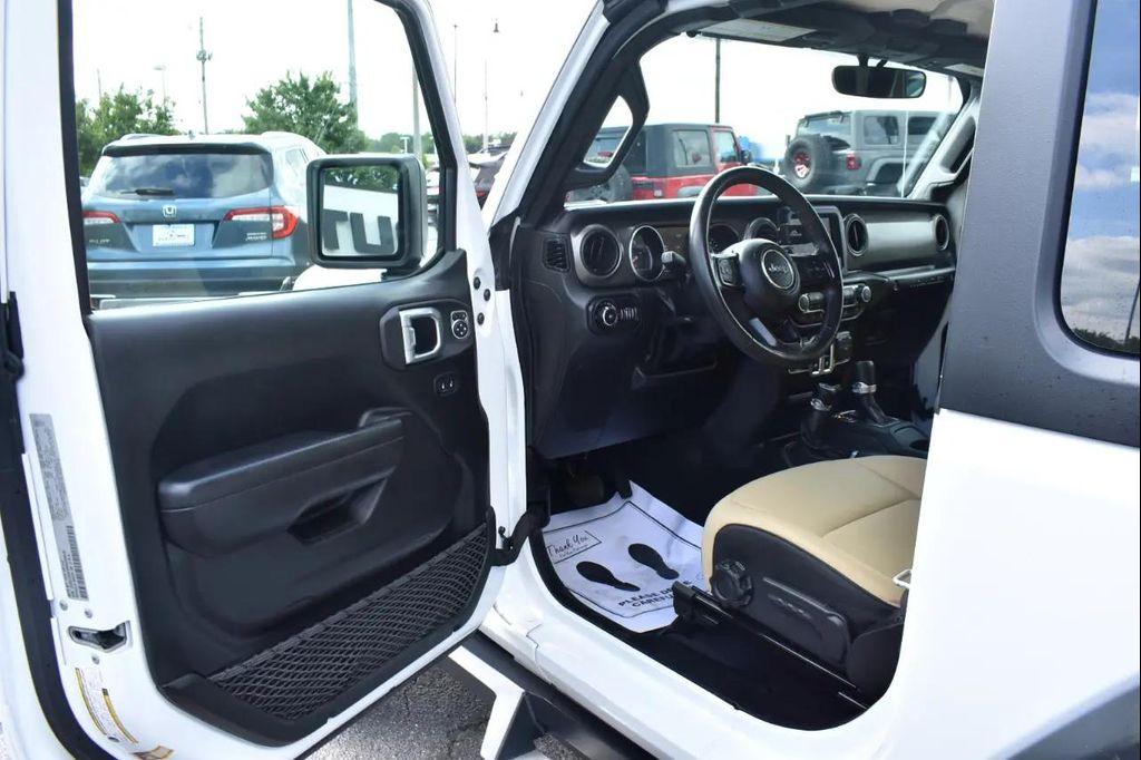 used 2022 Jeep Wrangler Unlimited car, priced at $22,997