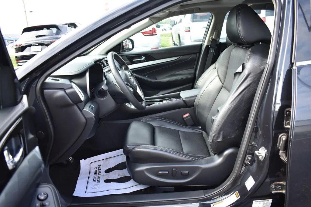 used 2016 Nissan Maxima car, priced at $15,246